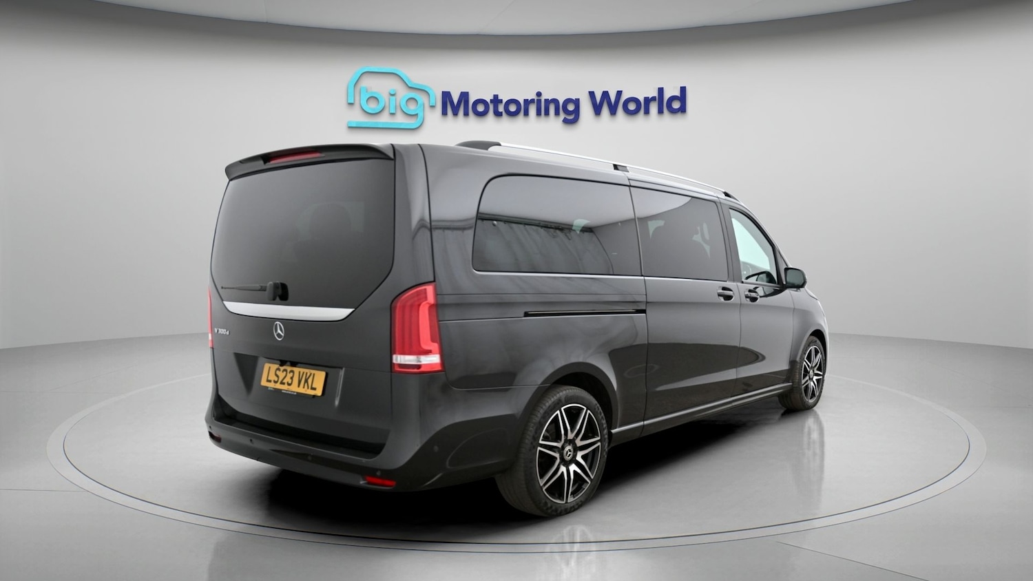 Used Mercedes-Benz V-Class 2023 for sale - 77963031: Photo 7