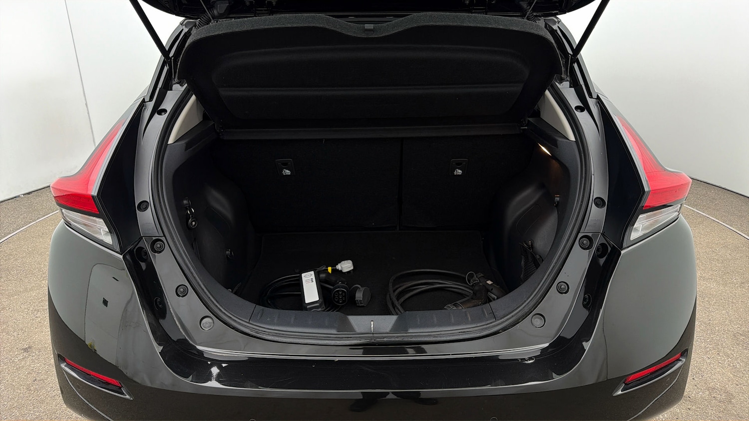 Used Nissan Leaf 2023 for sale - 77916317: Photo 16