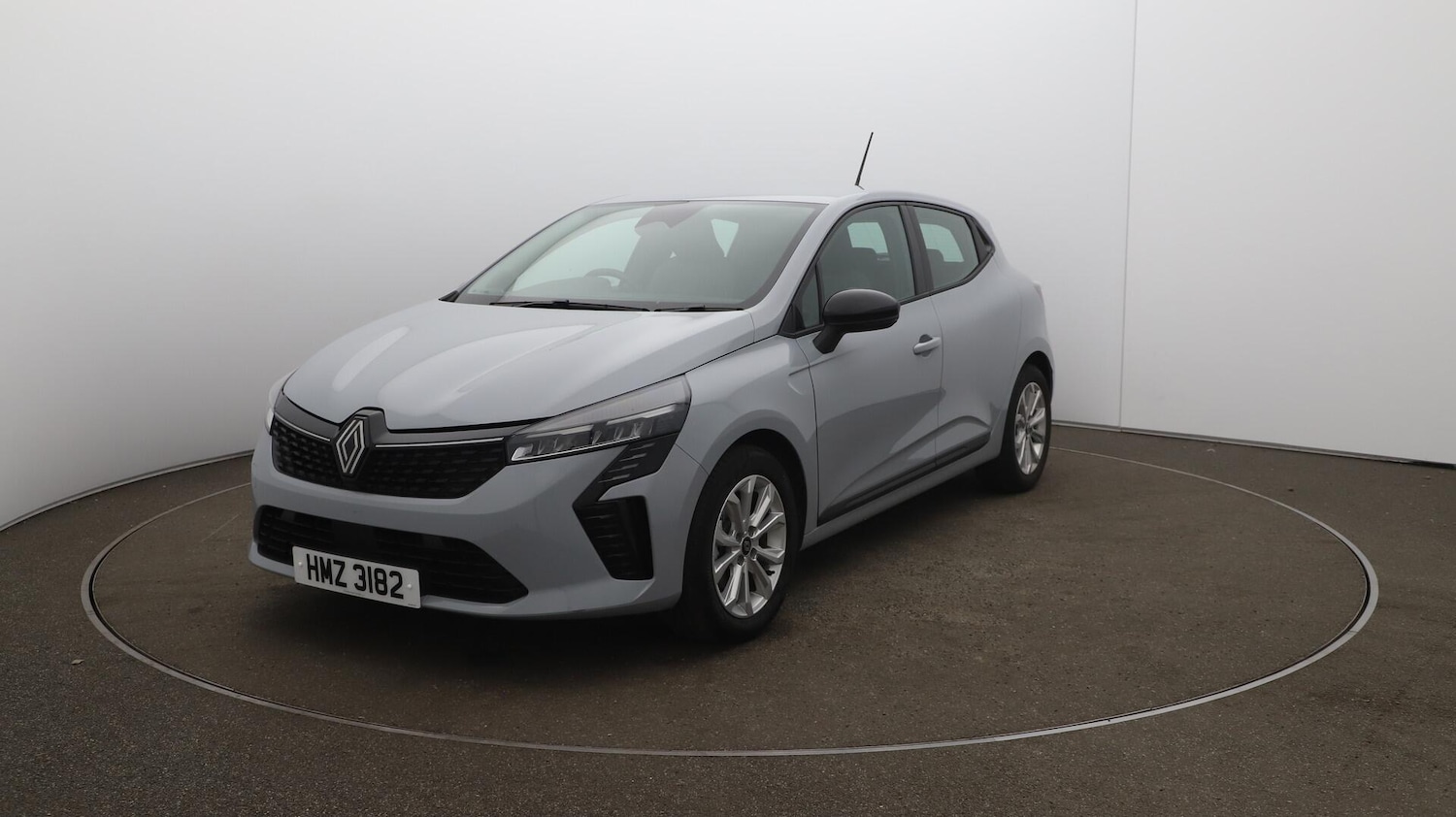 Used Renault Clio 2025 for sale - 76632903: Photo 37