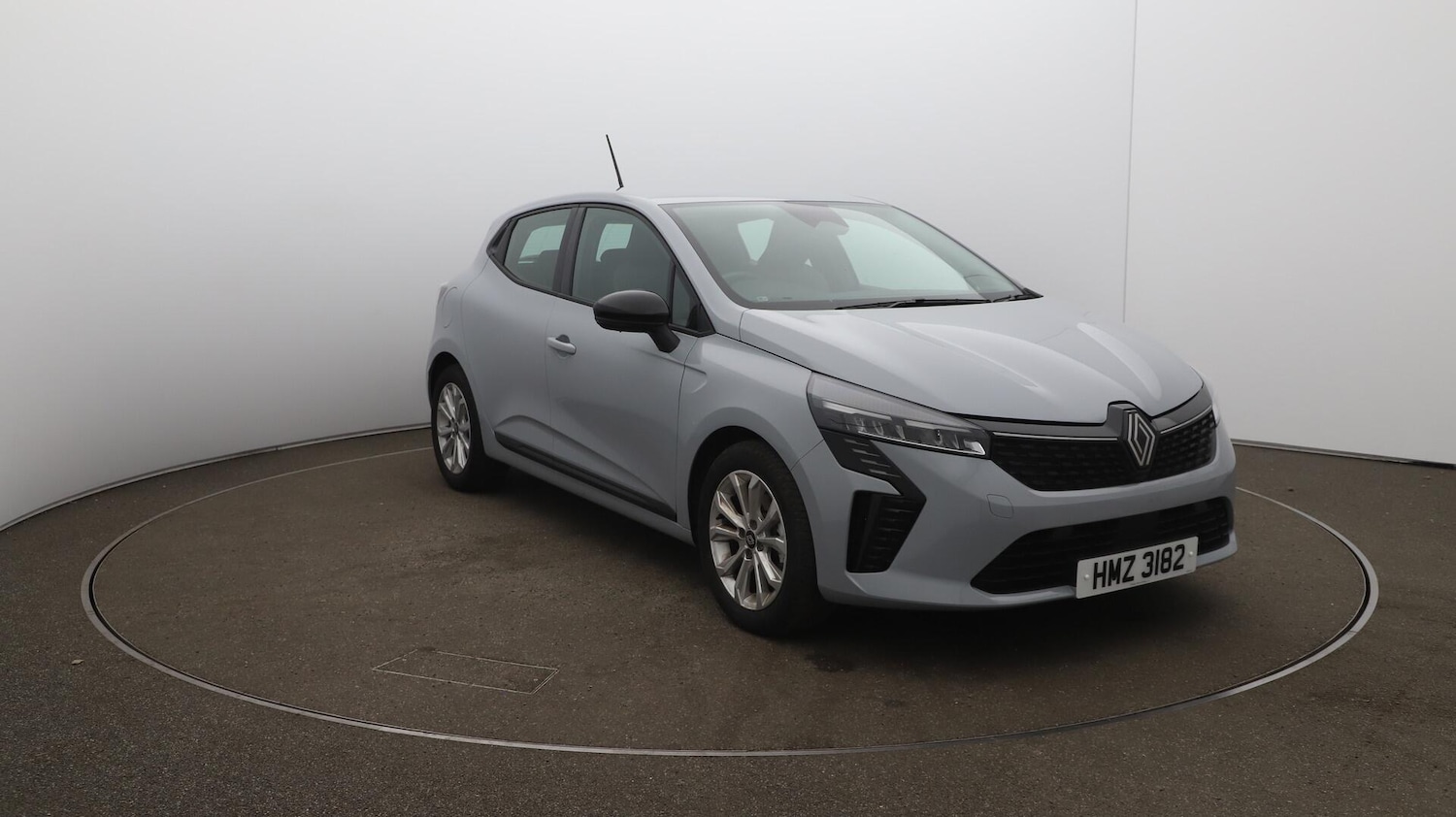 Used Renault Clio 2025 for sale - 76632903: Photo 43