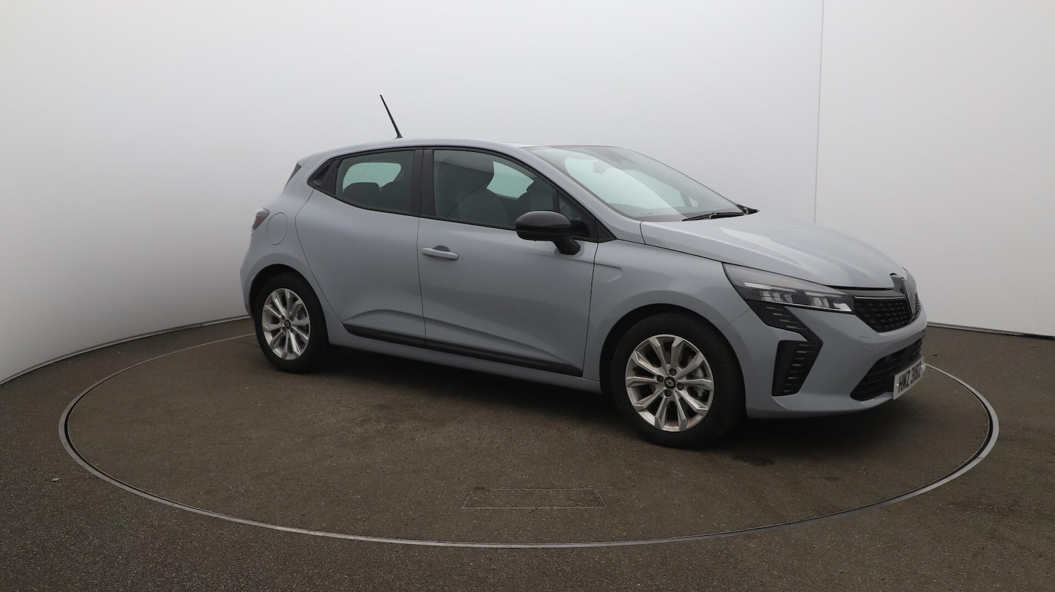 Used Renault Clio 2025 for sale - 76632903: Photo 45