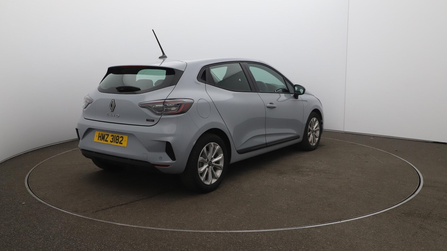 Used Renault Clio 2025 for sale - 76632903: Photo 54