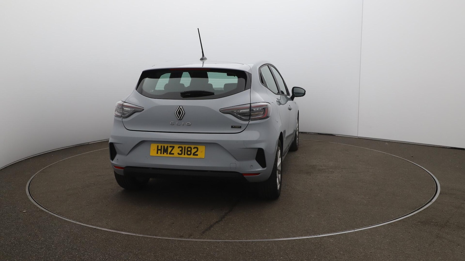 Used Renault Clio 2025 for sale - 76632903: Photo 56