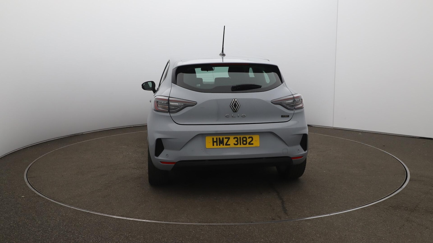 Used Renault Clio 2025 for sale - 76632903: Photo 59