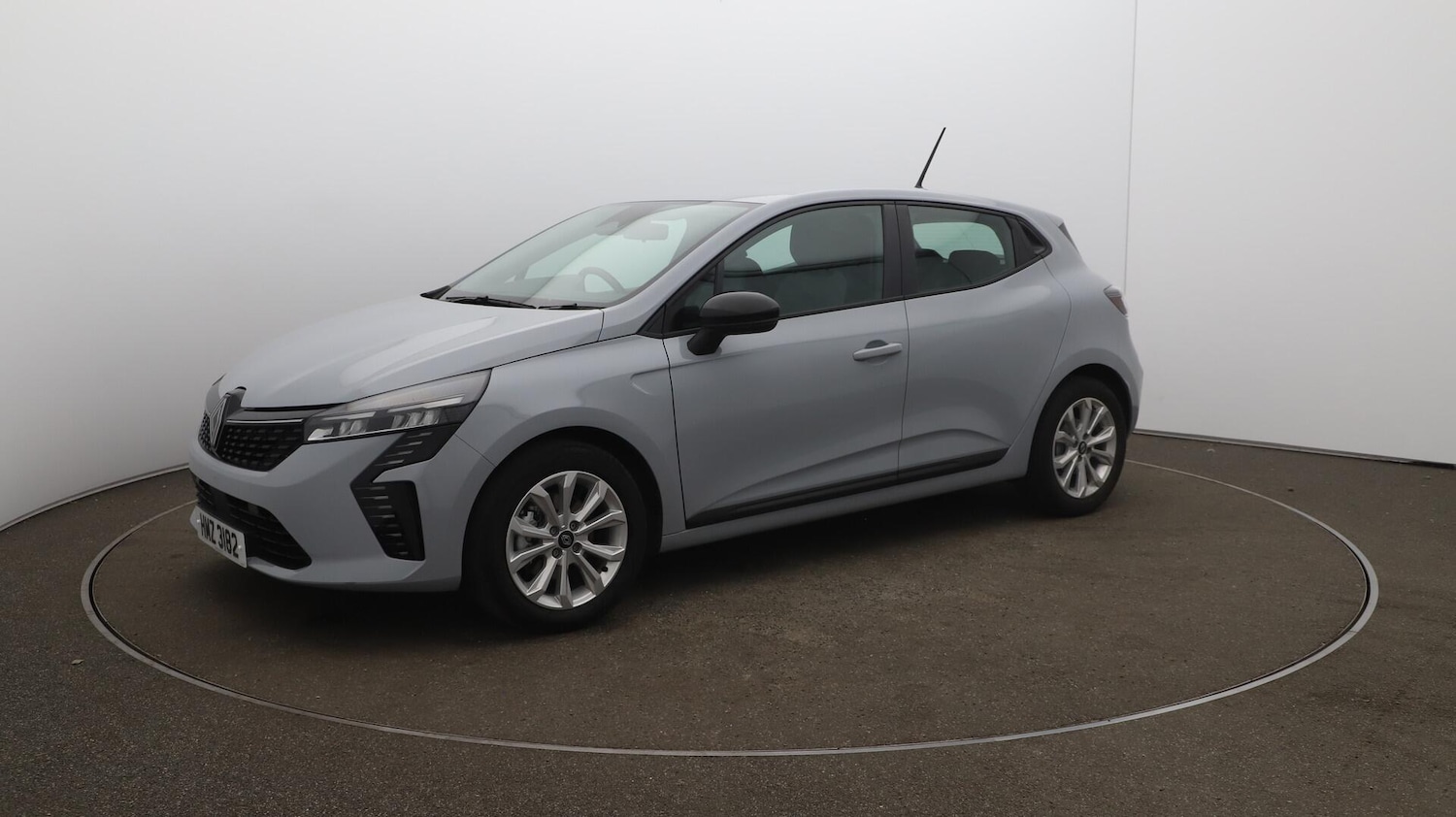 Used Renault Clio 2025 for sale - 76632903: Photo 68