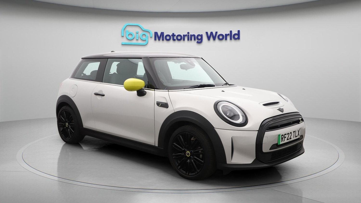 Used MINI Hatch 2022 for sale - 76498518: Photo 1