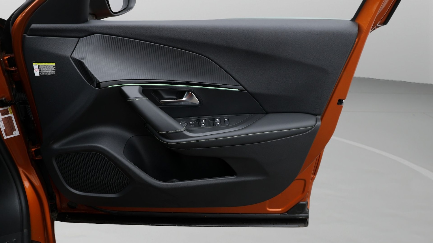 Used Peugeot 2008 2023 for sale - 77610233: Photo 15