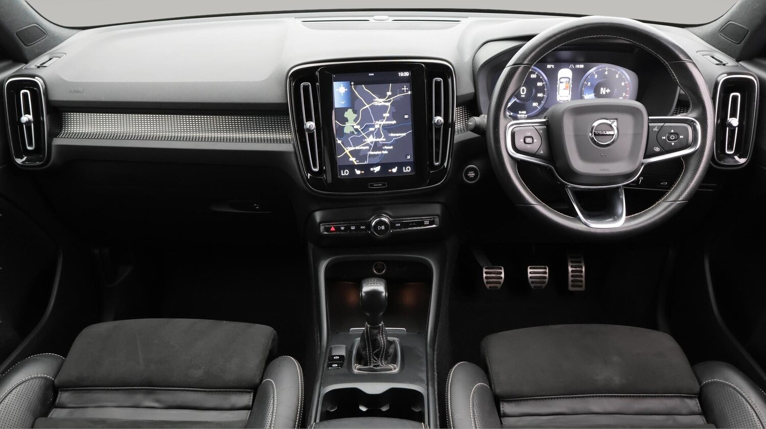 Used Volvo XC40 2020 for sale - 76634024: Photo 14