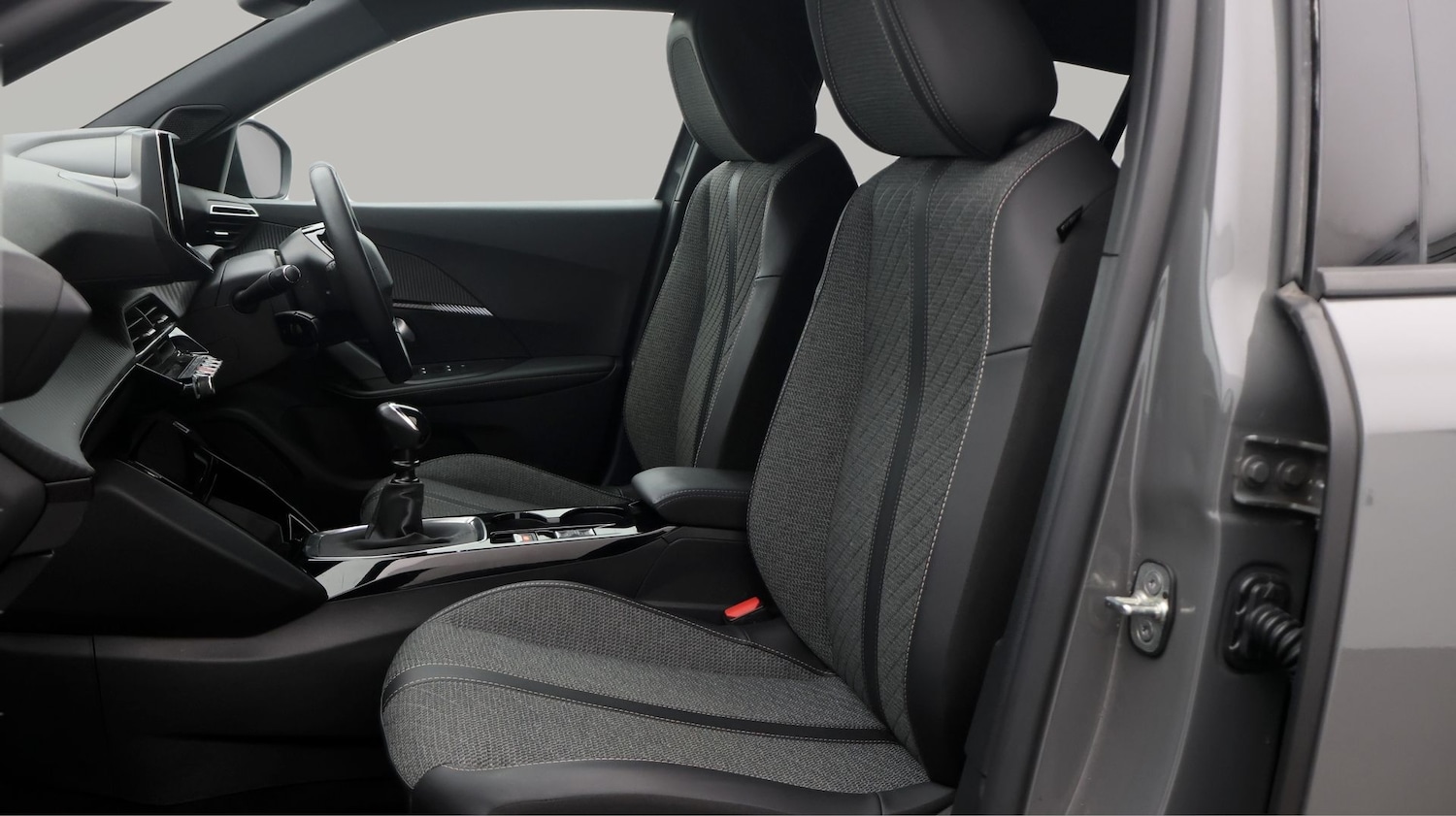 Used Peugeot 2008 2023 for sale - 77581899: Photo 14