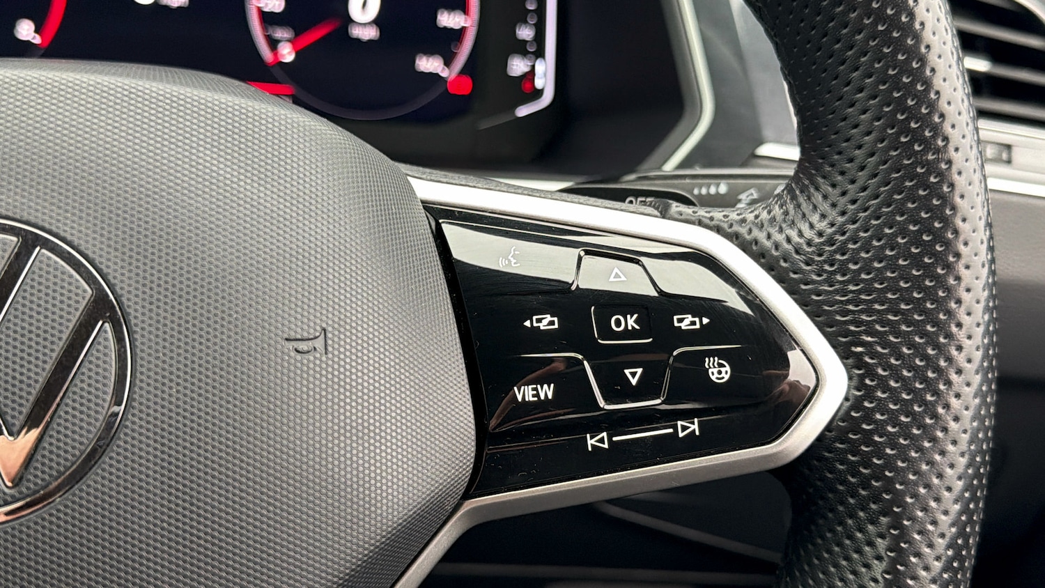 Used Volkswagen Tiguan 2021 for sale - 77947221: Photo 24