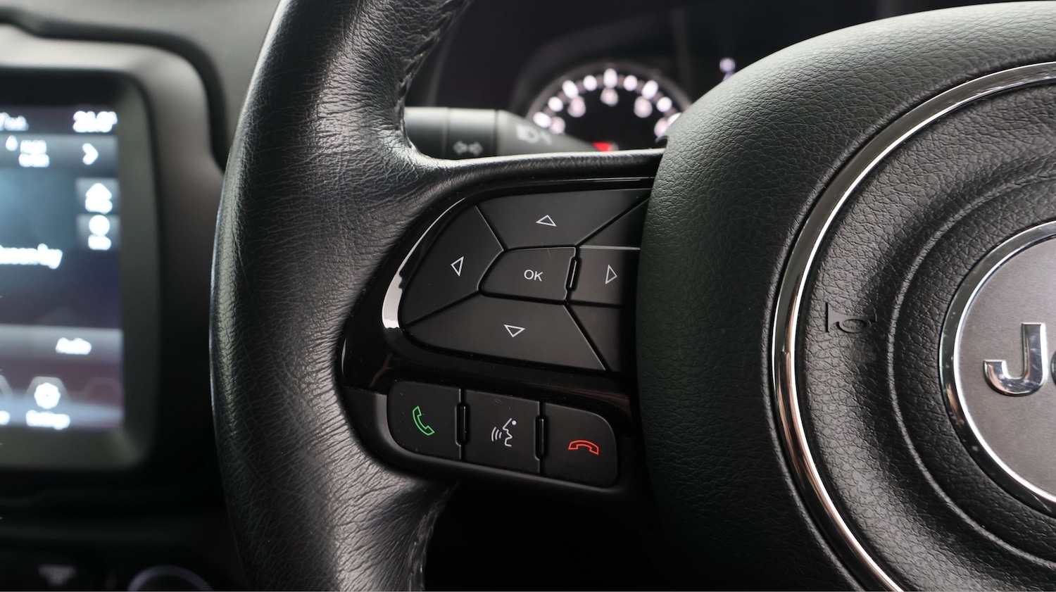 Used Jeep Renegade 2020 for sale - 77618610: Photo 25