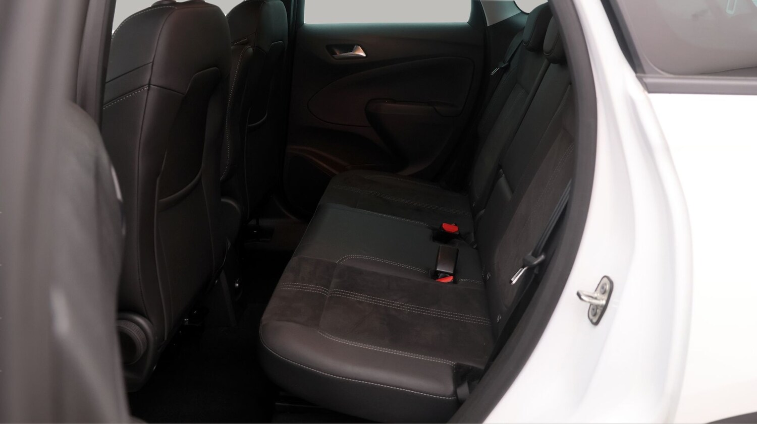 Used Vauxhall Crossland 2022 for sale - 77618683: Photo 16