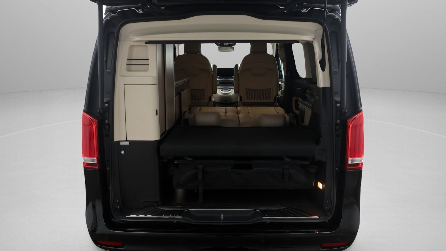 Used Mercedes-Benz V-Class 2021 for sale - 77371480: Photo 17