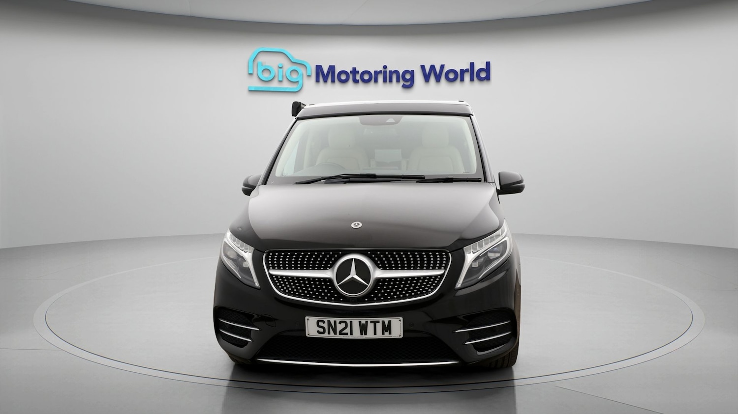 Used Mercedes-Benz V-Class 2021 for sale - 77371480: Photo 2