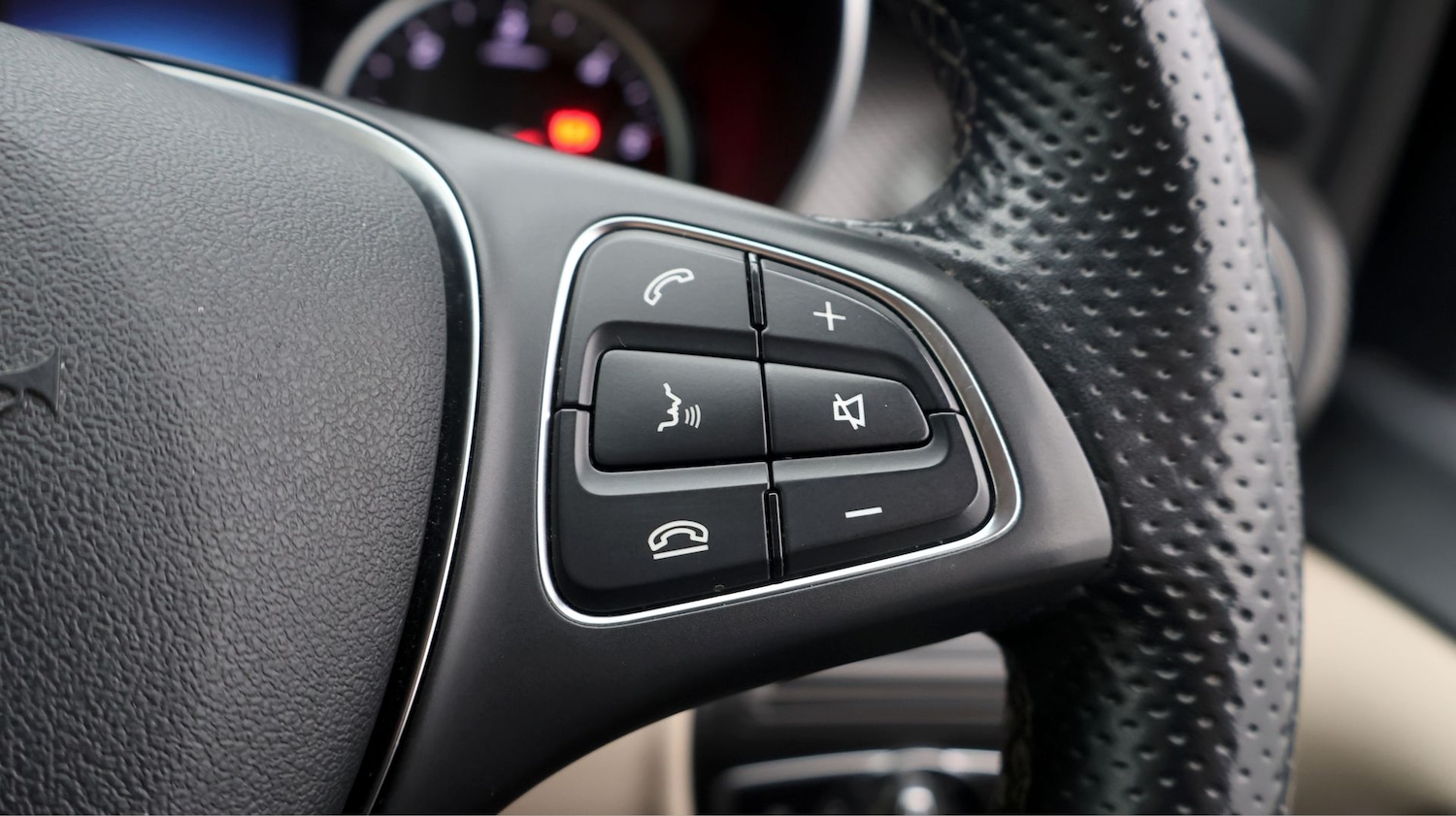 Used Mercedes-Benz V-Class 2021 for sale - 77371480: Photo 29