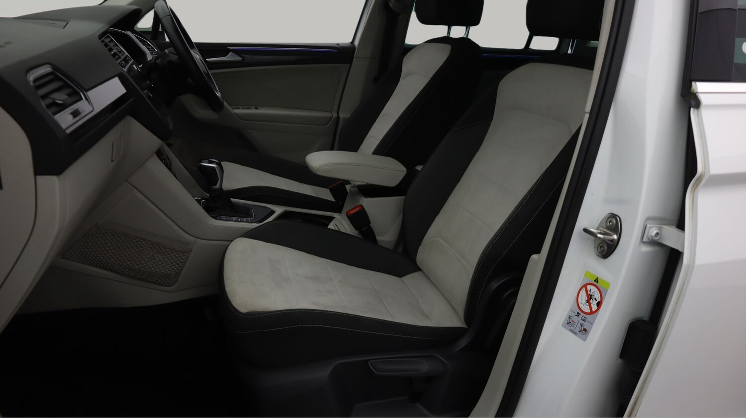 Used Volkswagen Tiguan 2020 for sale - 78108920: Photo 14