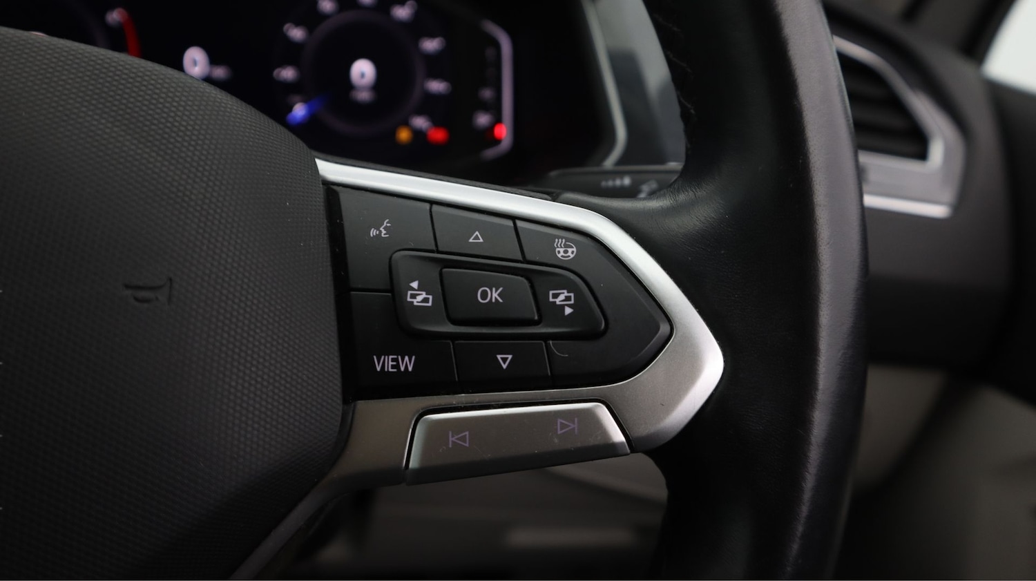 Used Volkswagen Tiguan 2020 for sale - 78108920: Photo 24