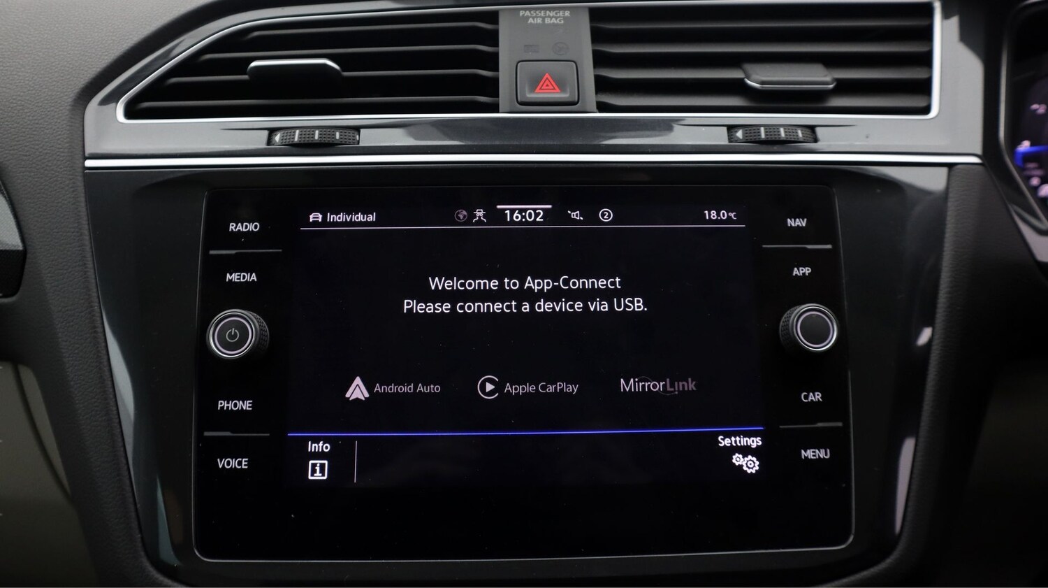 Used Volkswagen Tiguan 2020 for sale - 78108920: Photo 25