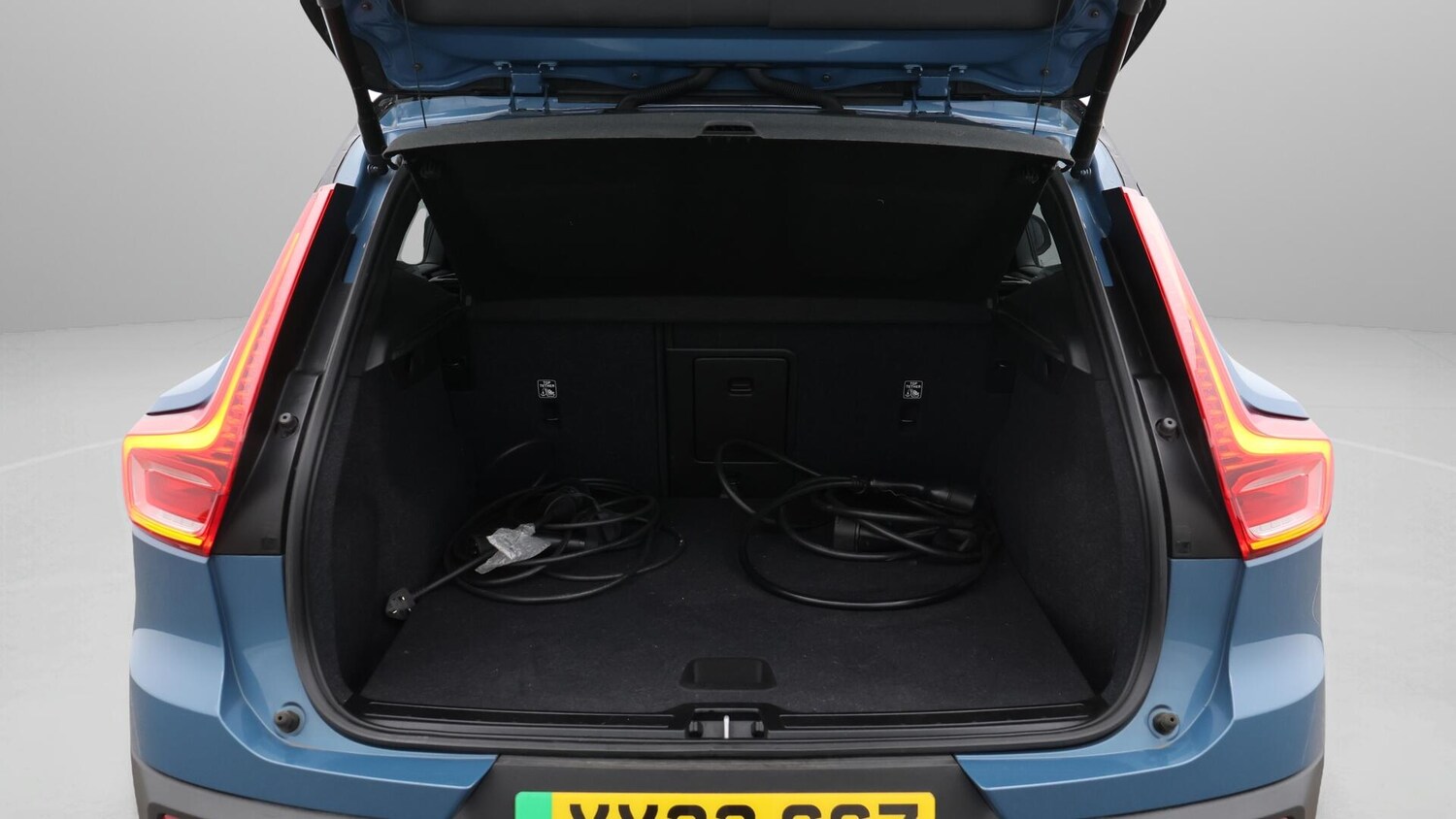 Used Volvo XC40 2023 for sale - 76457796: Photo 18