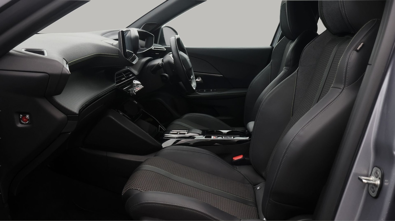 Used Peugeot 2008 2022 for sale - 77628949: Photo 14