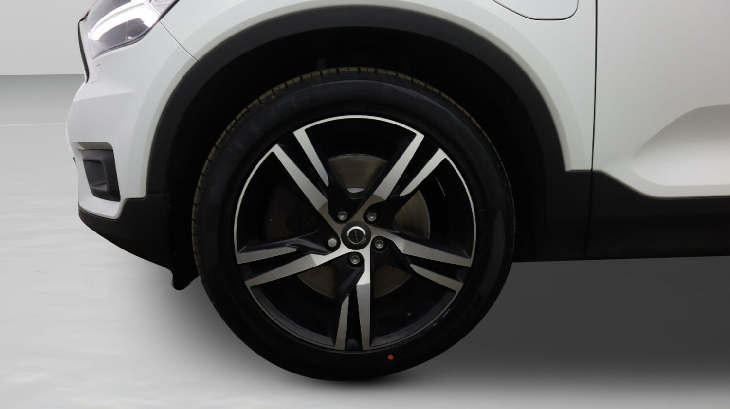 Used Volvo XC40 for sale - 77688952: Photo 18