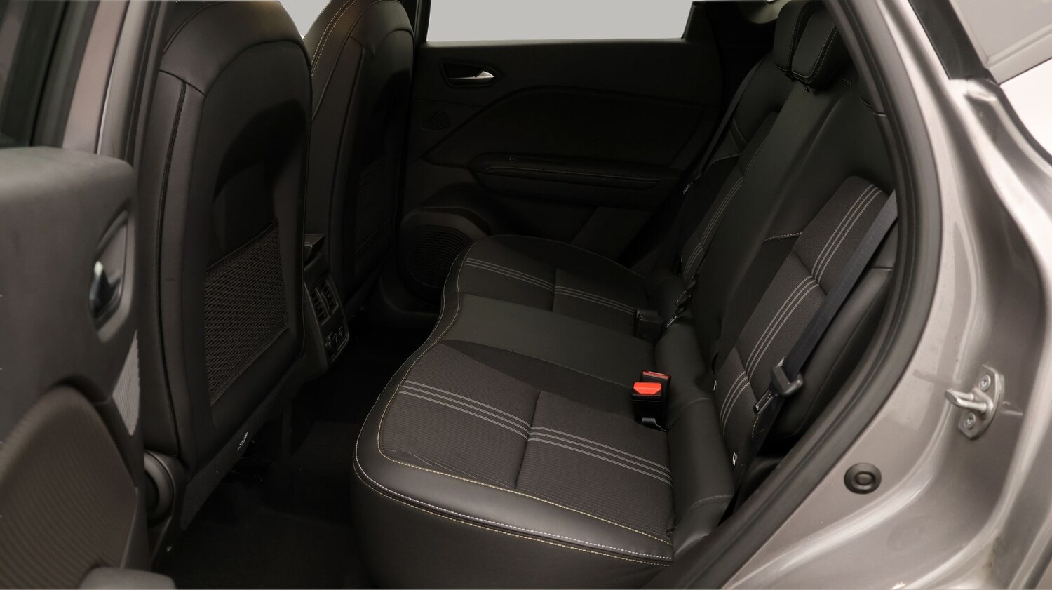 Used Renault Captur for sale - 77196749: Photo 16