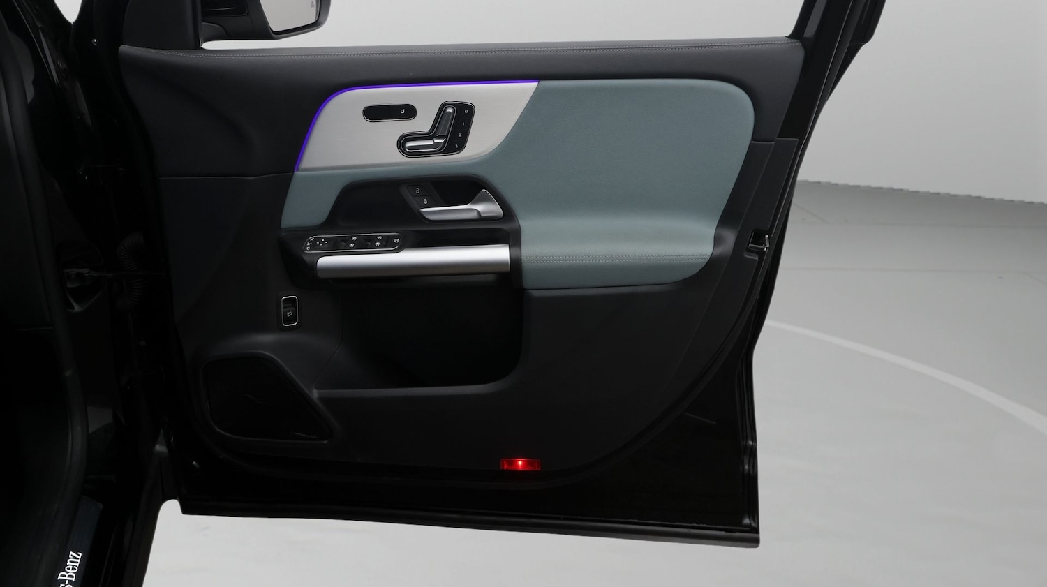 Used Mercedes-Benz GLA 2024 for sale - 77666138: Photo 15