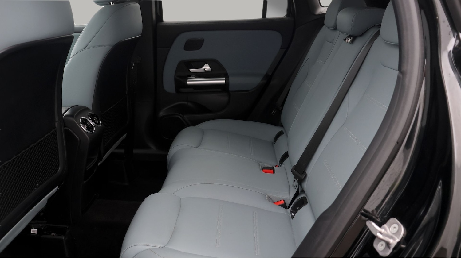 Used Mercedes-Benz GLA 2024 for sale - 77666138: Photo 16