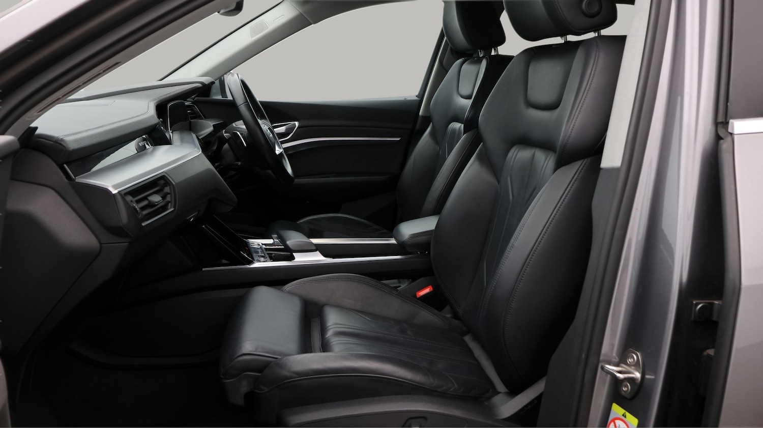 Used Audi e-tron 2019 for sale - 77639957: Photo 14