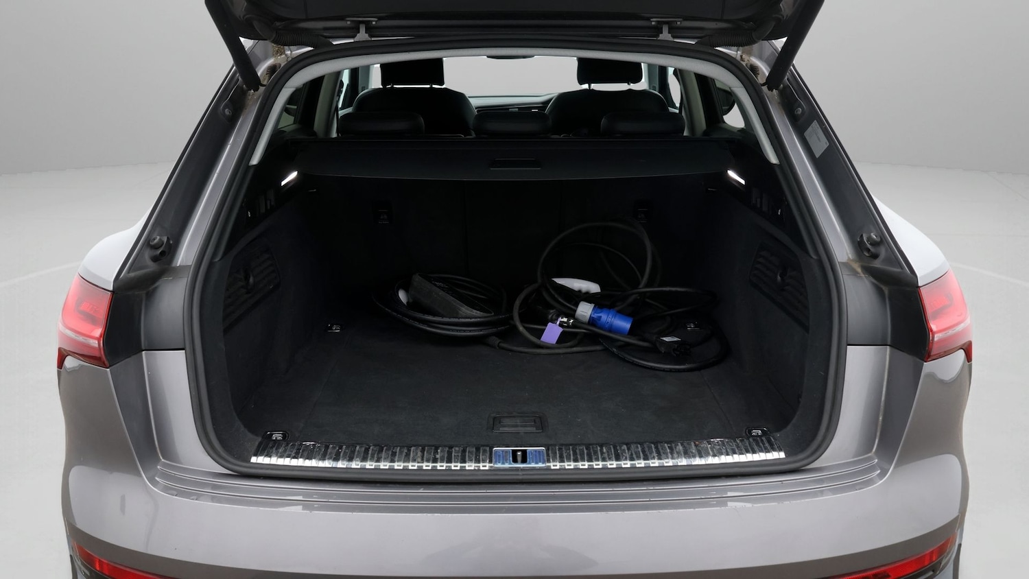 Used Audi e-tron 2019 for sale - 77639957: Photo 17