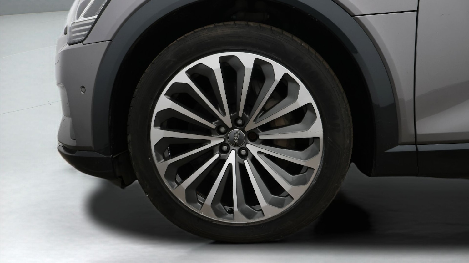 Used Audi e-tron 2019 for sale - 77639957: Photo 18