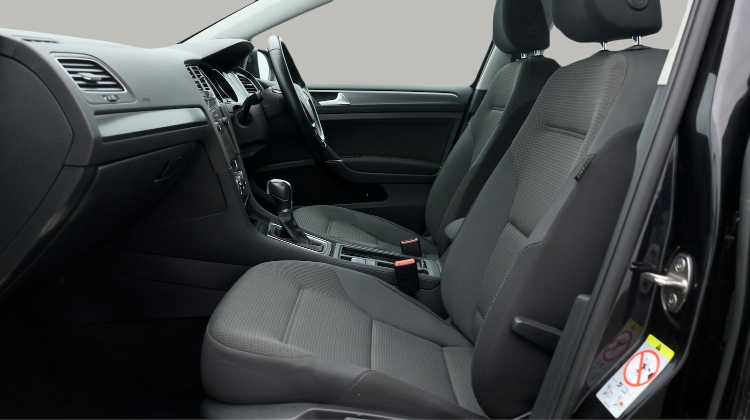 Used Volkswagen Golf 2019 for sale - 77338680: Photo 14