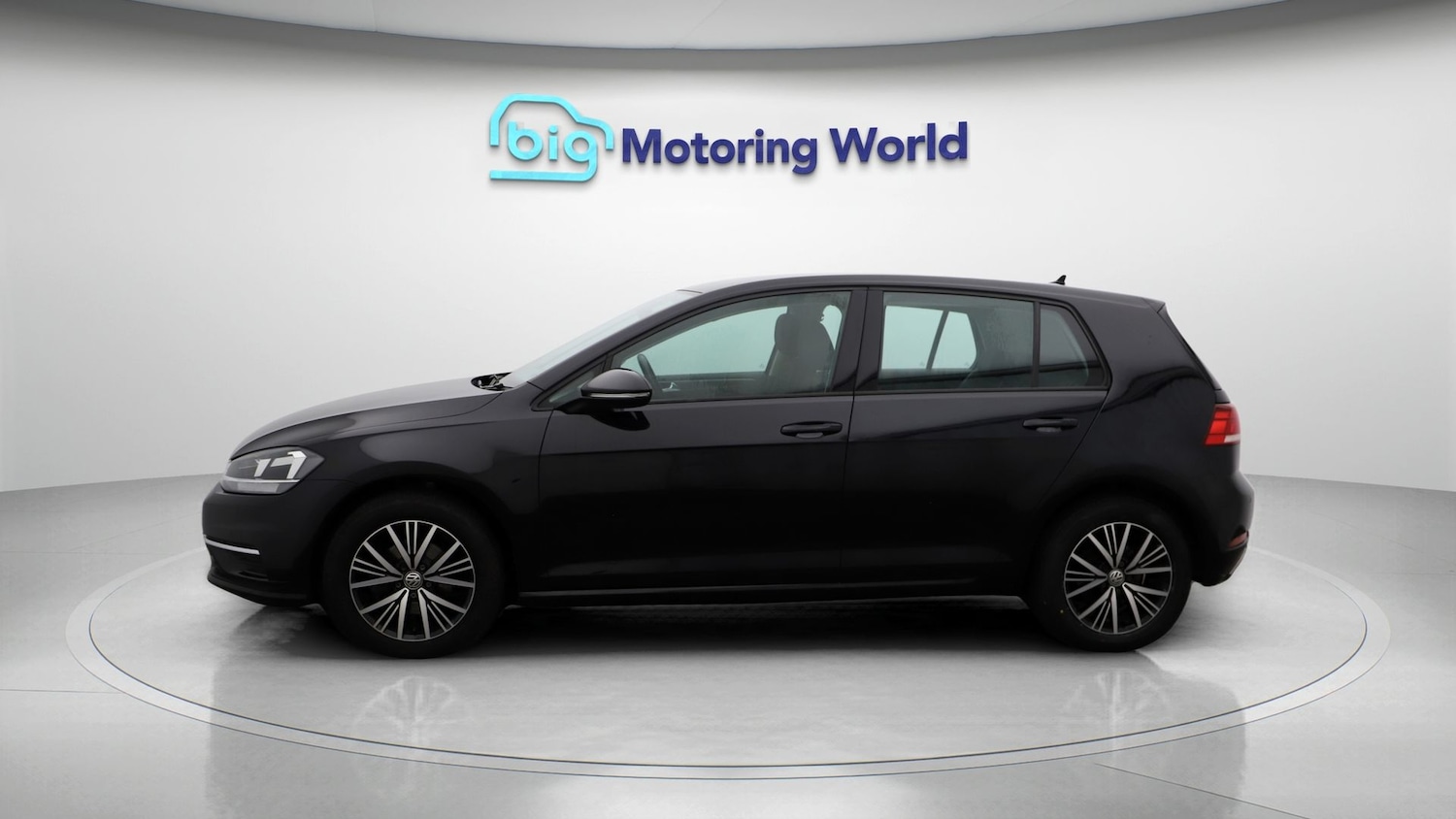Used Volkswagen Golf 2019 for sale - 77338680: Photo 4