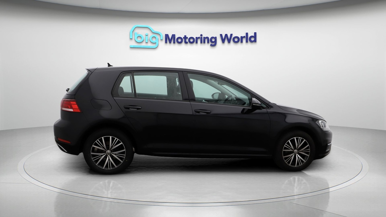 Used Volkswagen Golf 2019 for sale - 77338680: Photo 8