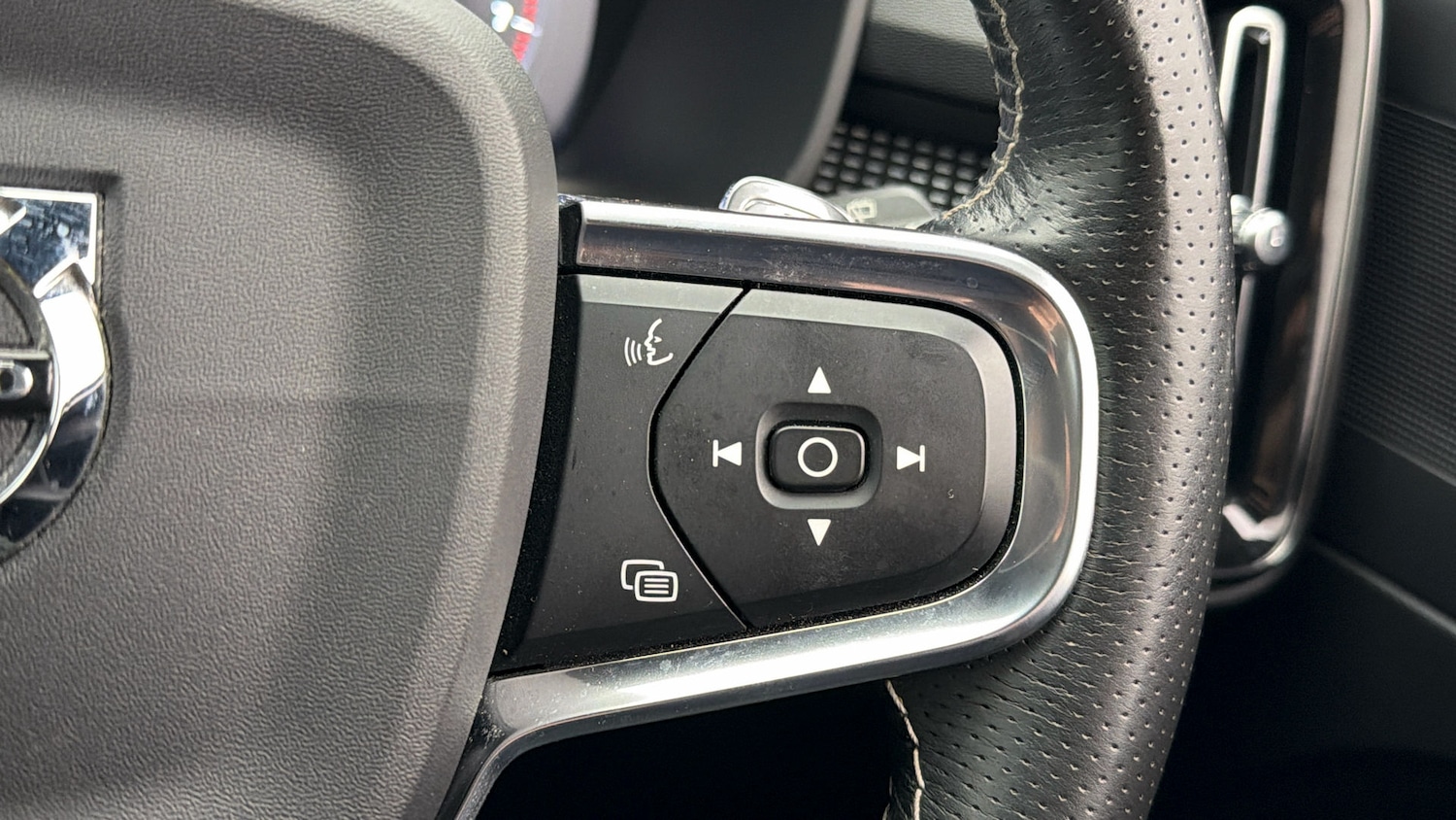 Used Volvo XC40 2020 for sale - 77833983: Photo 24