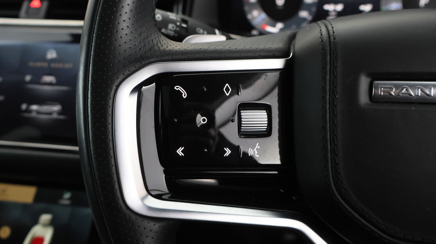 Used Land Rover Range Rover Evoque 2023 for sale - 78070170: Photo 24