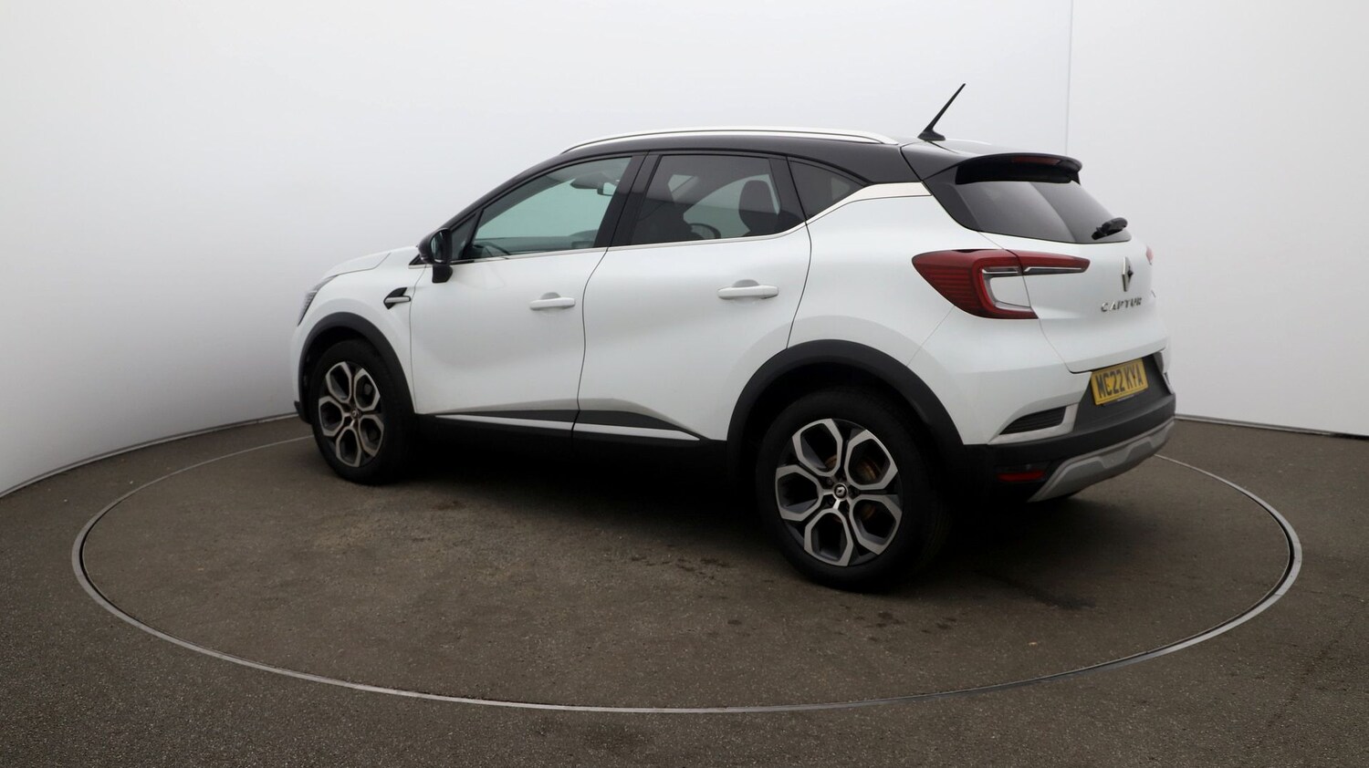 Used Renault Captur for sale - 76808856: Photo 26