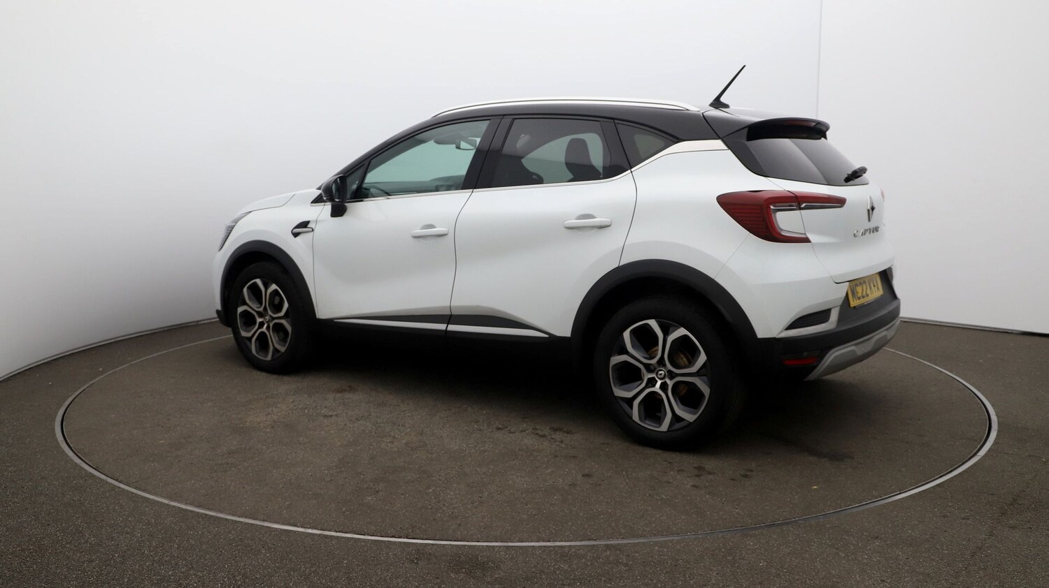 Used Renault Captur for sale - 76808856: Photo 27