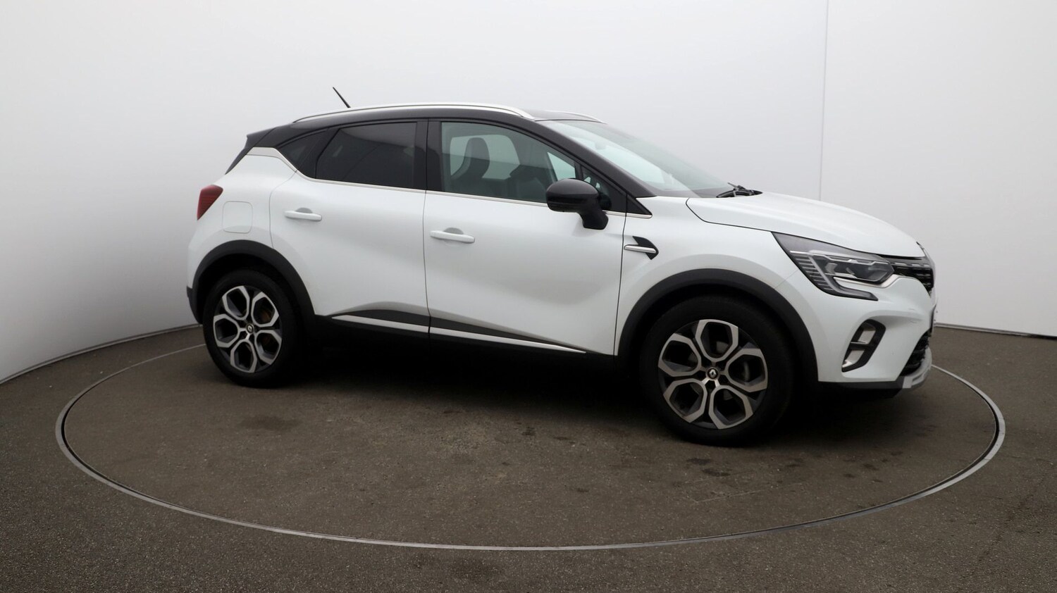Used Renault Captur for sale - 76808856: Photo 37