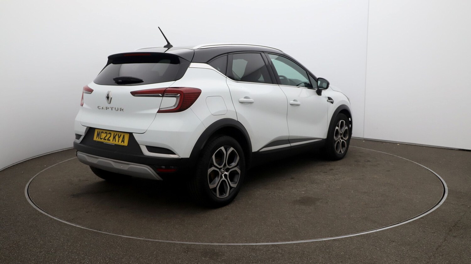 Used Renault Captur for sale - 76808856: Photo 45