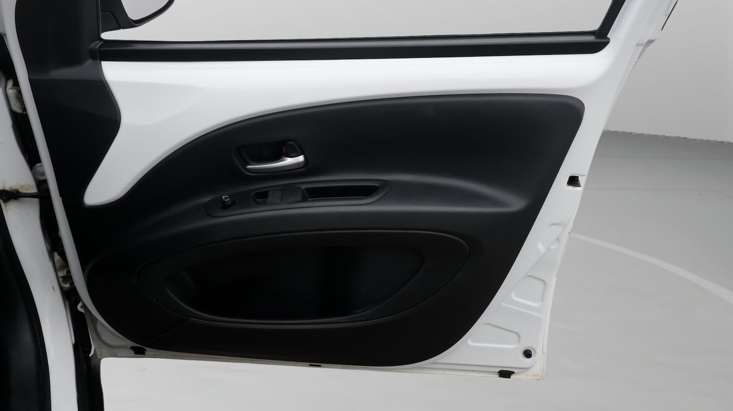 Used Toyota Aygo X 2023 for sale - 77610687: Photo 15