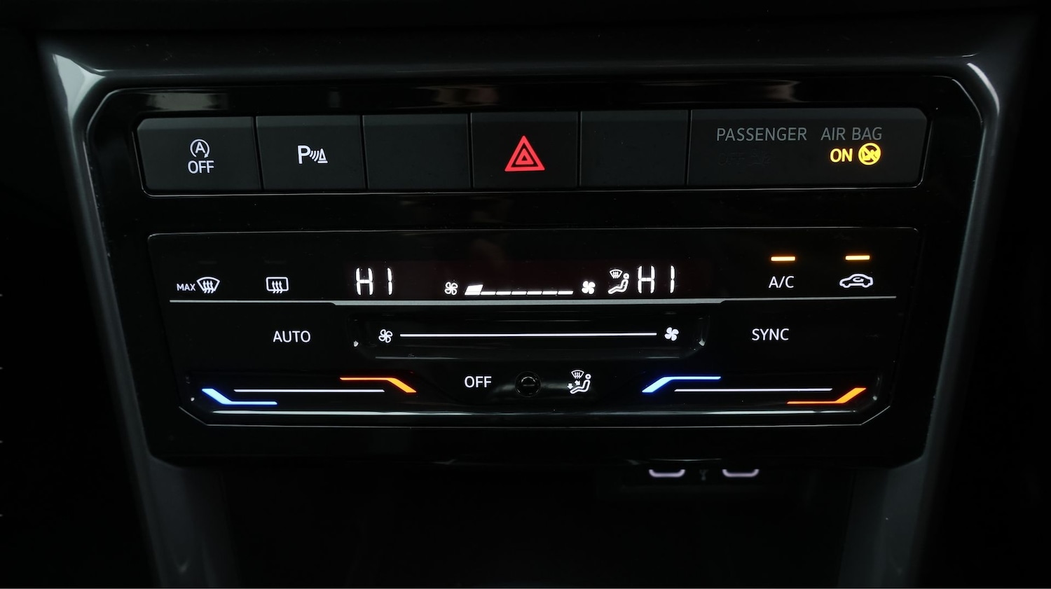 Used Volkswagen T-Cross 2023 for sale - 77918163: Photo 12