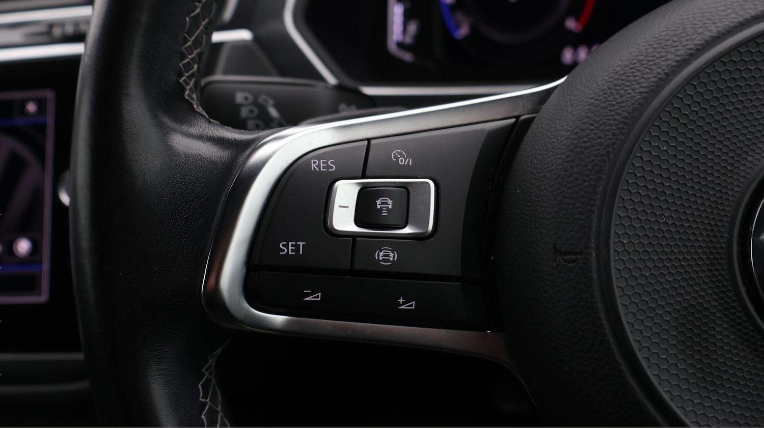 Used Volkswagen Tiguan 2019 for sale - 77592606: Photo 23