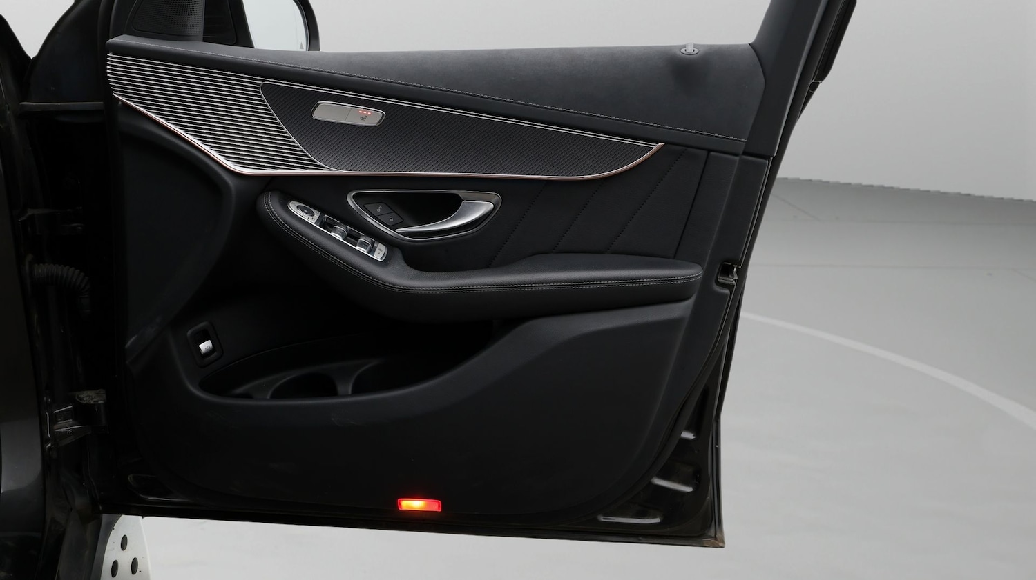 Used Mercedes-Benz EQC 2023 for sale - 77474713: Photo 15