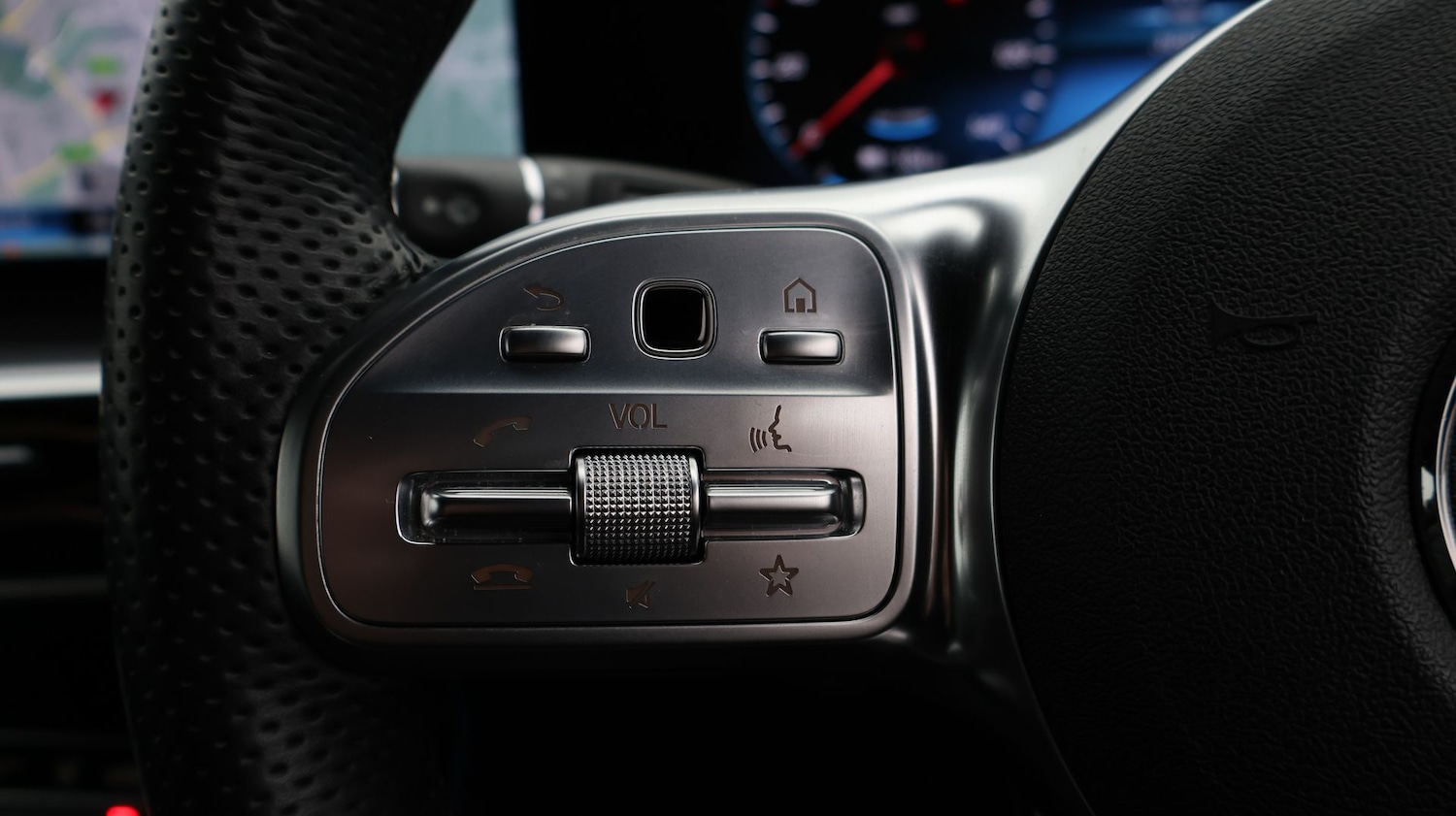 Used Mercedes-Benz EQC 2023 for sale - 77474713: Photo 23