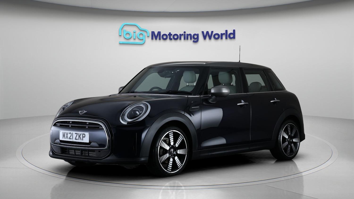 Used MINI Hatch 2021 for sale - 78199360: Photo 3