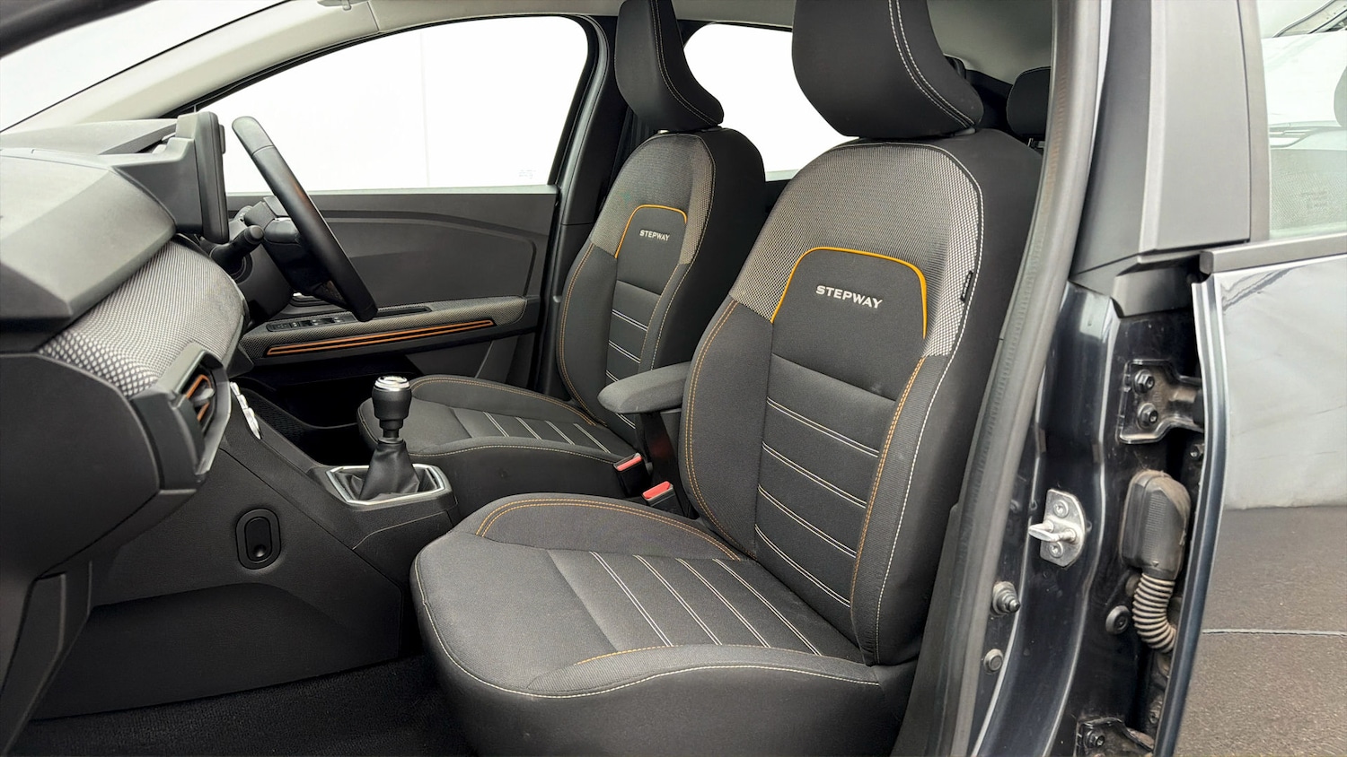 Used Dacia Sandero Stepway 2021 for sale - 77844547: Photo 13