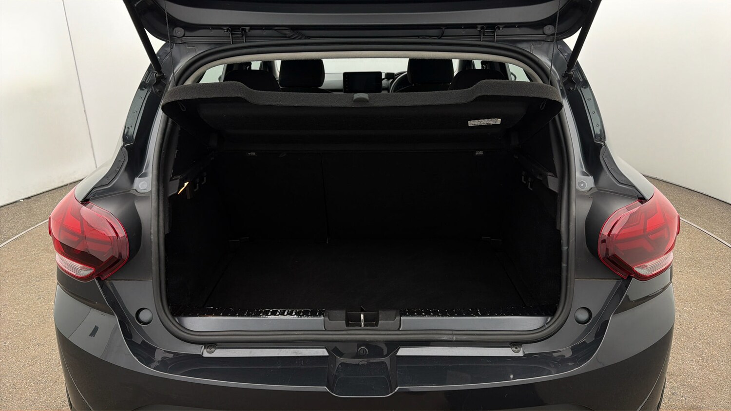 Used Dacia Sandero Stepway 2021 for sale - 77844547: Photo 16