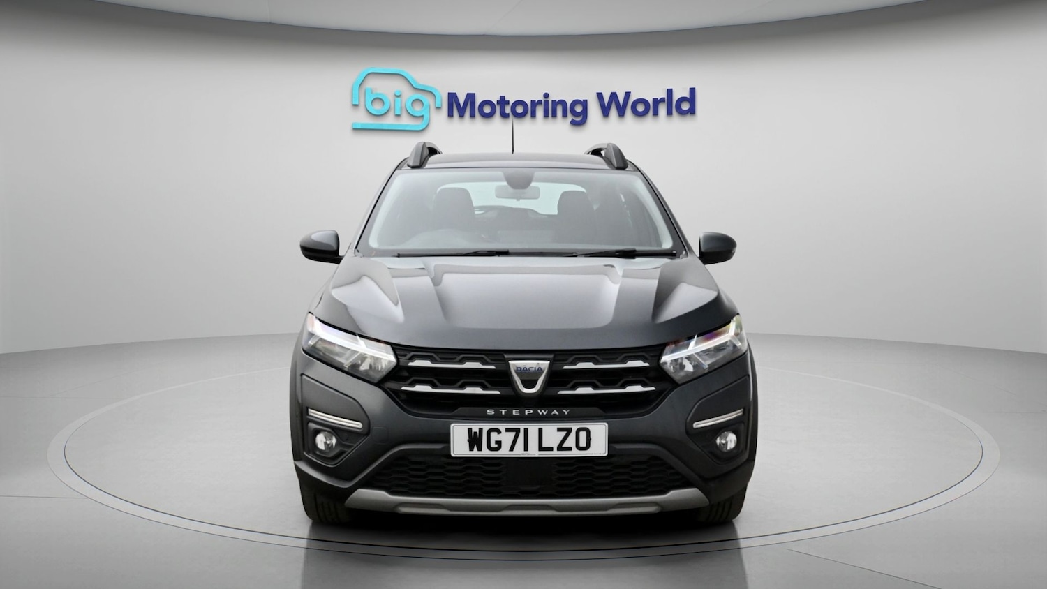 Used Dacia Sandero Stepway 2021 for sale - 77844547: Photo 2
