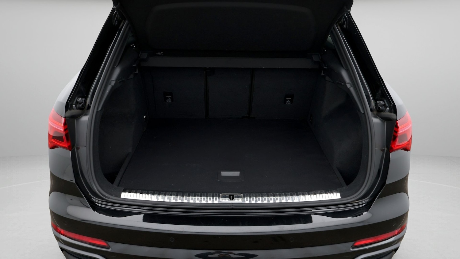 Used Audi Q3 2021 for sale - 77556919: Photo 17